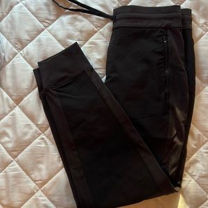 Athleta Headlands Hybrid Trek joggers active pants